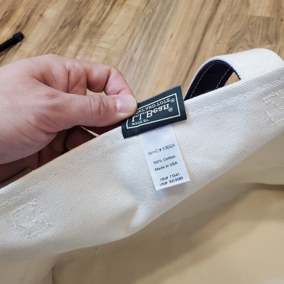 NOT FOR SALE Poshmark will Restrict Sellers Accounts If We Delete Too Many Items - Picture 6 of 10